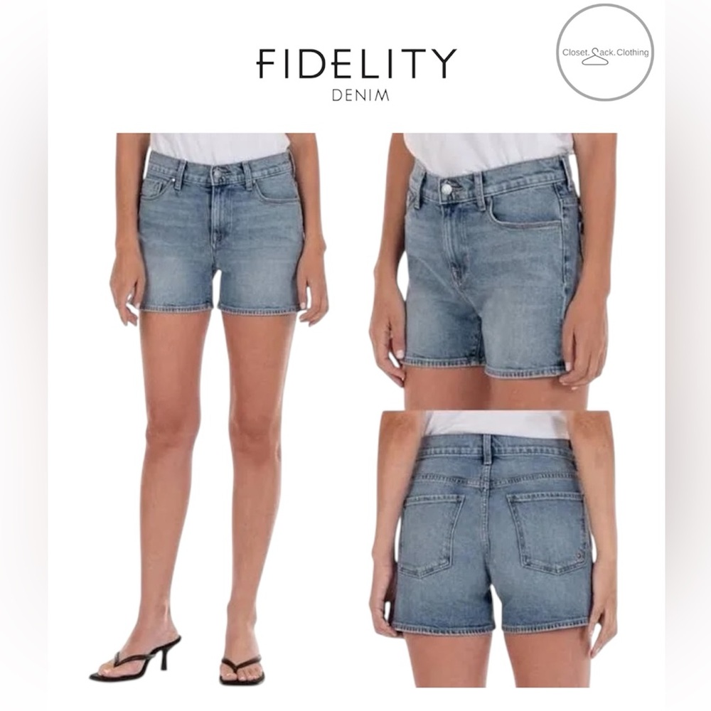 Fidelity Denim Malibu Girlfriend Short in Mermaid Light Wash Size 29
